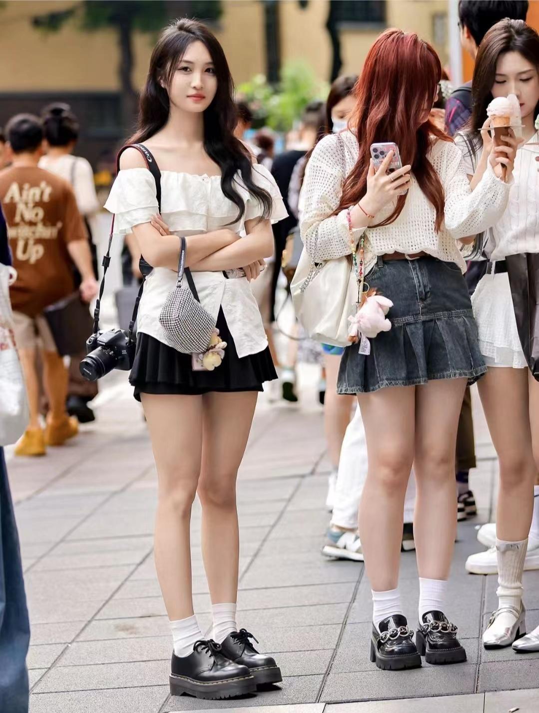 紧身的短裤是不是很显胖_紧身短裤怎样穿_紧身短裤美女