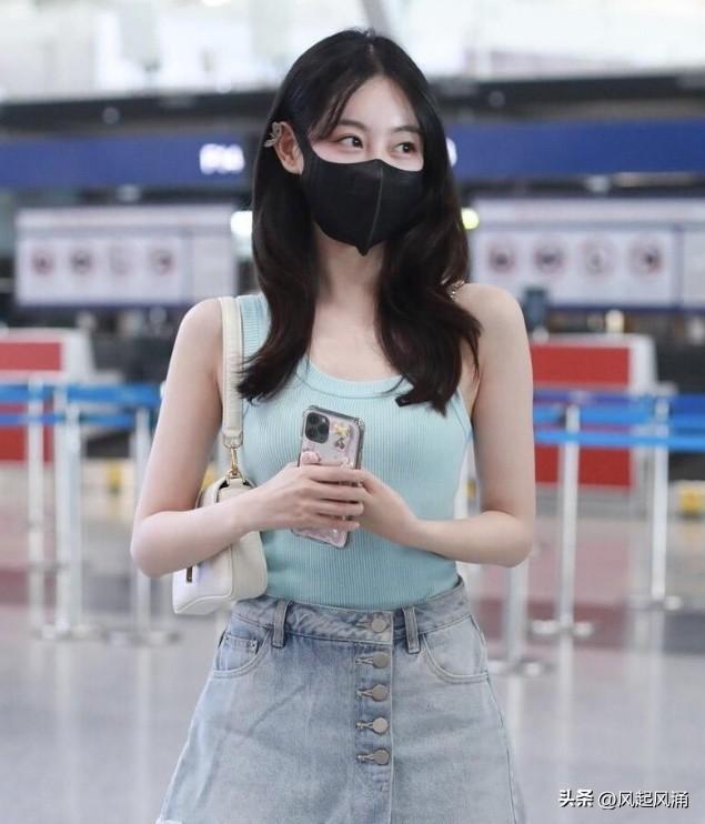 紧身短裤美女_夏天紧身短裤_紧身短裤怎样穿