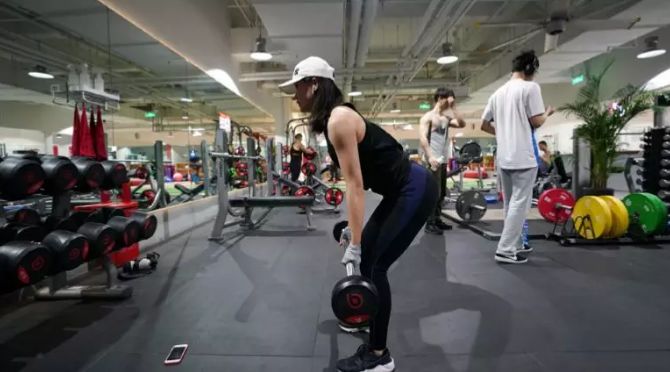 整形美女过程图_美女整形过程_整形美女过程视频