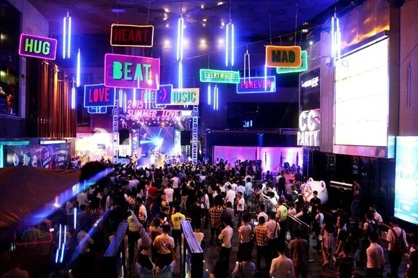 时尚元素美发-美发元素图片(图1) 时尚元素美发_美发元素图片_美发时尚发型