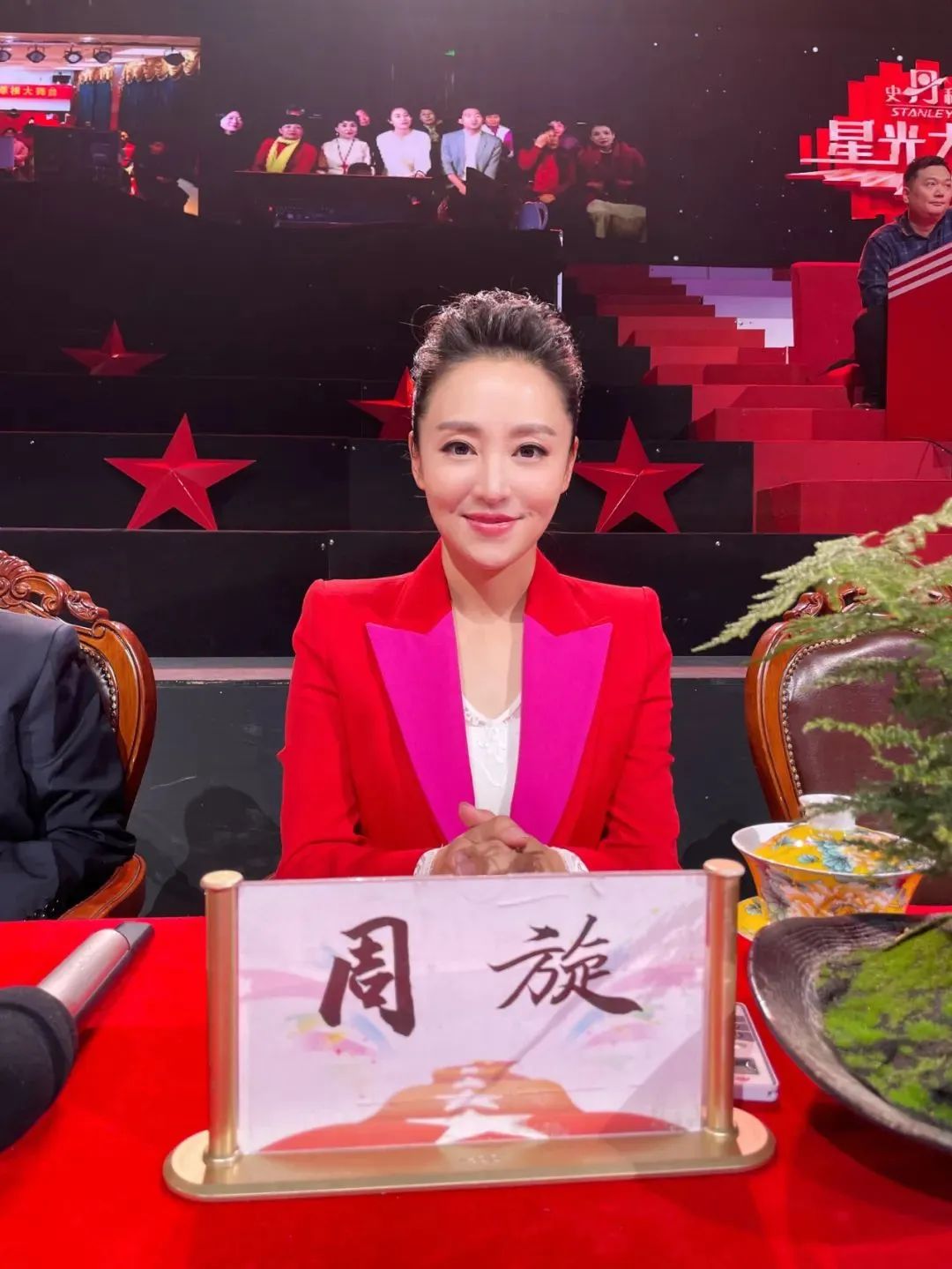 音乐老师穿搭_时尚音乐老师简介_时尚音乐老师