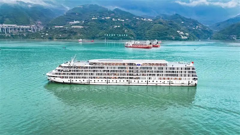 三峡豪华游轮图片_三峡豪华游轮旅游线路_三峡豪华游轮旅游攻略