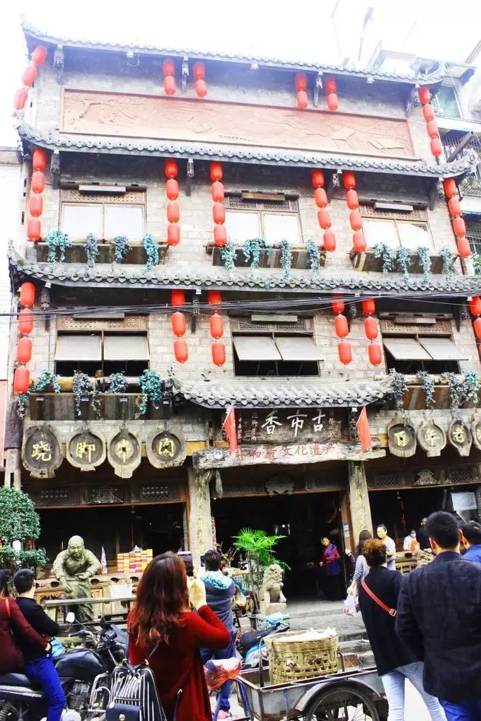 峨眉山风景名胜区天气预报_攻略峨眉旅游山天气怎么样_峨眉山2天旅游攻略