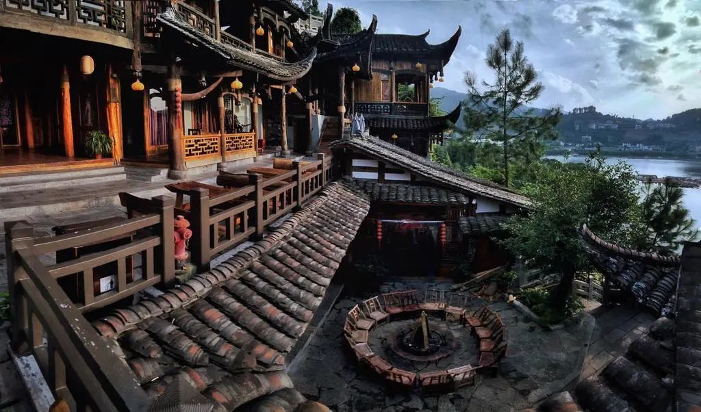 吉首游玩攻略自驾_吉首旅游攻略景点必去_吉首旅游攻略