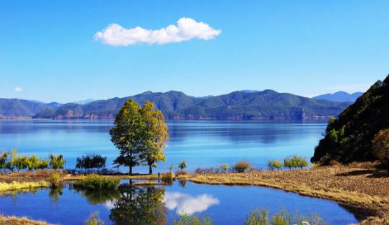 丽江香格里拉旅游攻略_丽江香格里拉自由行攻略_丽江旅游攻略必去景点香格里拉