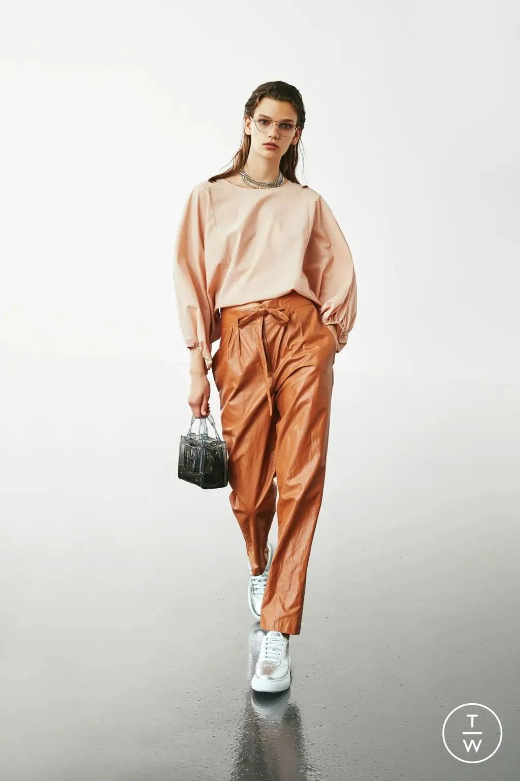 2024时尚毛衣-毛衣时尚品牌(图3) 2024时尚毛衣_毛衣时尚品牌_毛衣时尚款