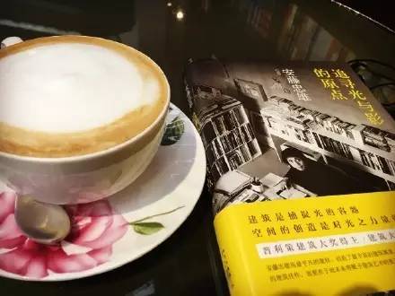 陈列品是什么东西_时尚洋品店陈列橱窗_陈列架展示架效果图