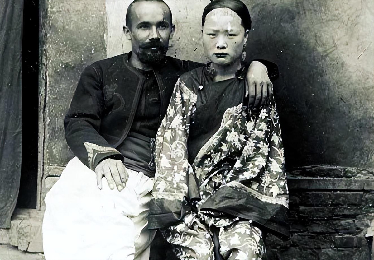 1920年代的时尚_时尚年代女装官网_时尚年代盘点