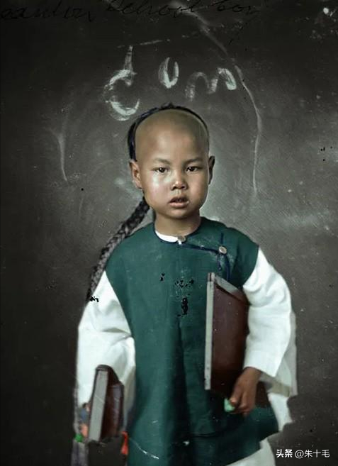 时尚年代盘点_1920年代的时尚_时尚年代女装官网