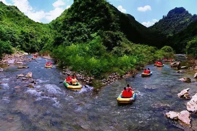 游览德天瀑布_自驾德天瀑布旅游攻略_德天瀑布旅游团
