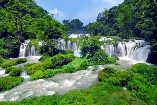 自驾德天瀑布旅游攻略_德天瀑布旅游团_游览德天瀑布