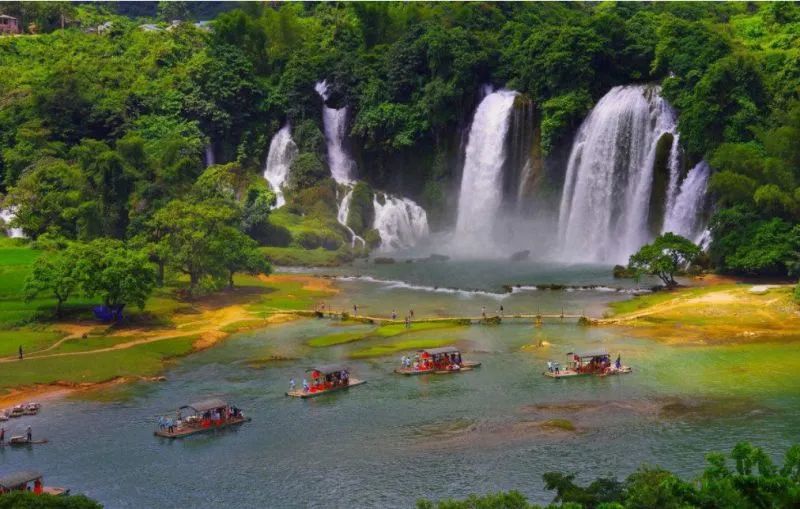 德天瀑布旅游团_游览德天瀑布_自驾德天瀑布旅游攻略
