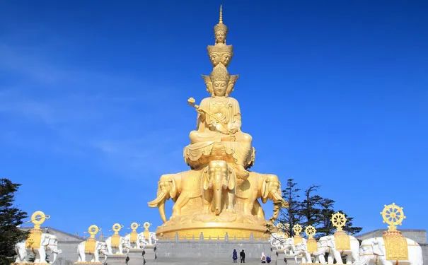 自驾峨眉山旅游攻略_自驾攻略峨眉旅游山庄_自驾攻略峨眉旅游山路