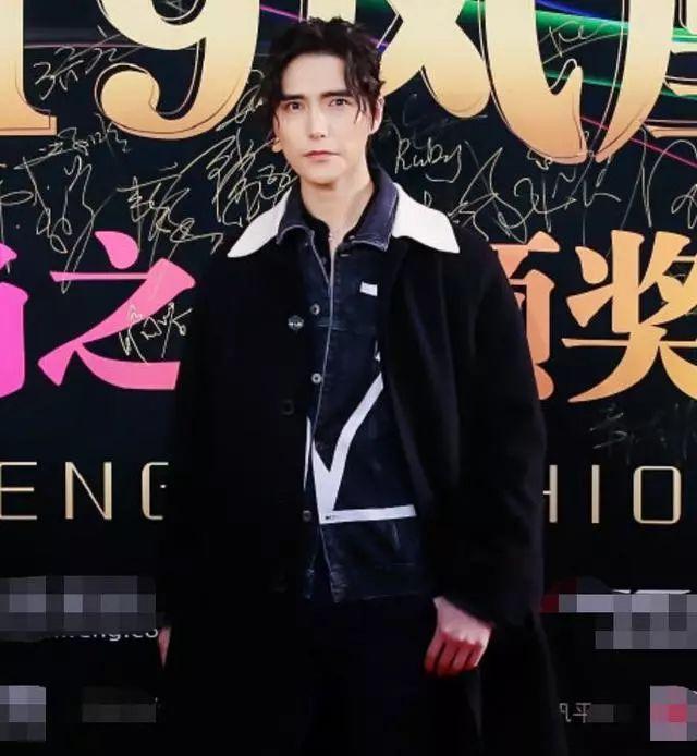 凤凰网明星_凤凰时尚盛典2019_凤凰时尚明星