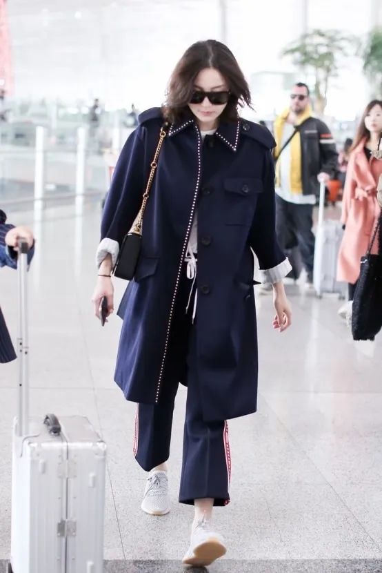 孙俪和宋佳_小宋佳和孙俪哪个穿衣服时尚_孙俪穿衣服搭配