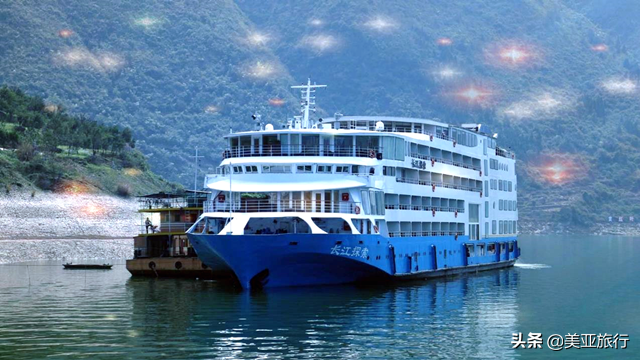 坐游轮好玩吗_想坐豪华游轮旅游在哪里坐_坐豪华游轮旅游攻略