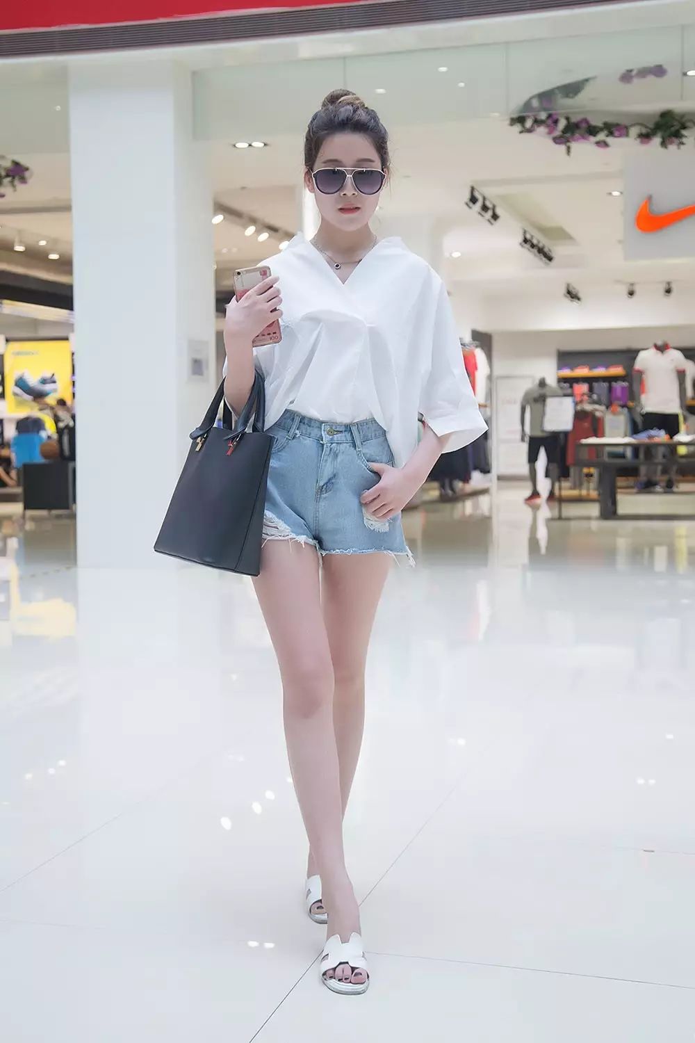 时尚街拍杂志美图_时尚街拍杂志_杂志街拍时尚图片