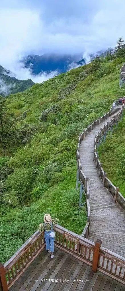 西岭雪山山门_西岭雪山旅游攻略11月_西岭雪山2021