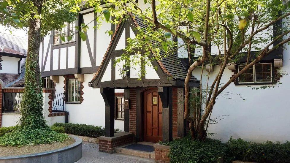 上海衡山路旅游攻略-上海衡山路休闲街景点介绍(图68) 上海的衡山路在哪个区_上海衡山路休闲街景点介绍_上海衡山路旅游攻略