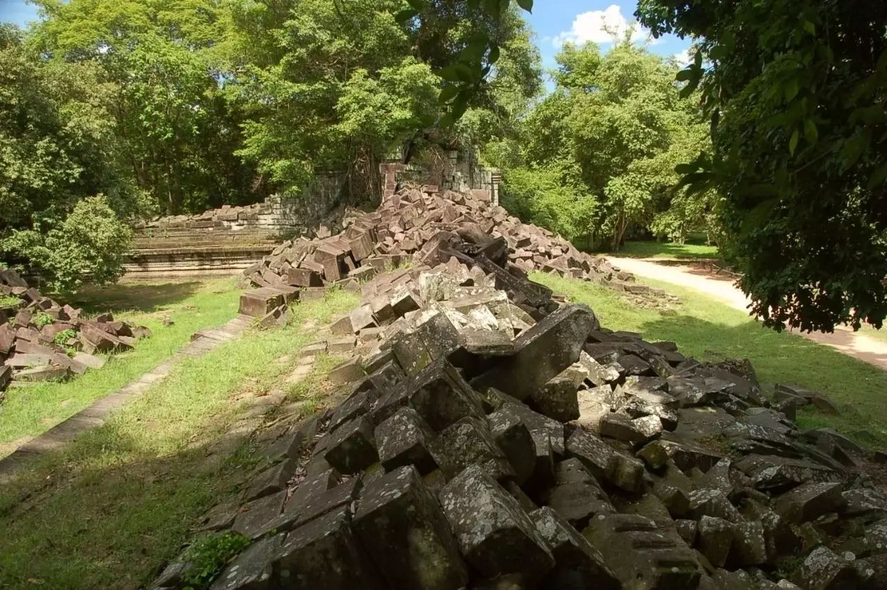 窝窝旅游哪款好_旅游攻略app蚂蜂窝自由行手机版_自驾窝窝旅行软件