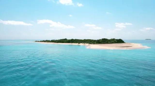 马尔代夫伊露岛旅游攻略-马尔代夫伊瑚鲁岛(图2) 马尔代夫伊露薇莉岛_马尔代夫伊露岛旅游攻略_马尔代夫伊瑚鲁岛