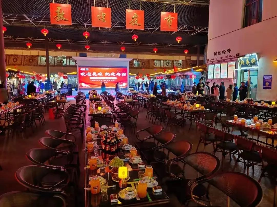 十一莫高窟旅游攻略_莫高窟旅行攻略_莫高窟攻略