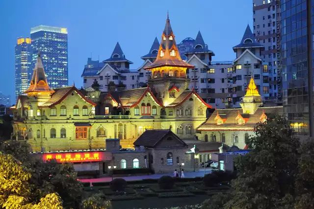上海夜景旅游景点_夜景上海攻略旅游景点推荐_上海夜景旅游攻略
