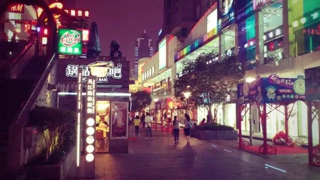 上海夜景旅游攻略_上海夜景旅游景点_夜景上海攻略旅游景点推荐