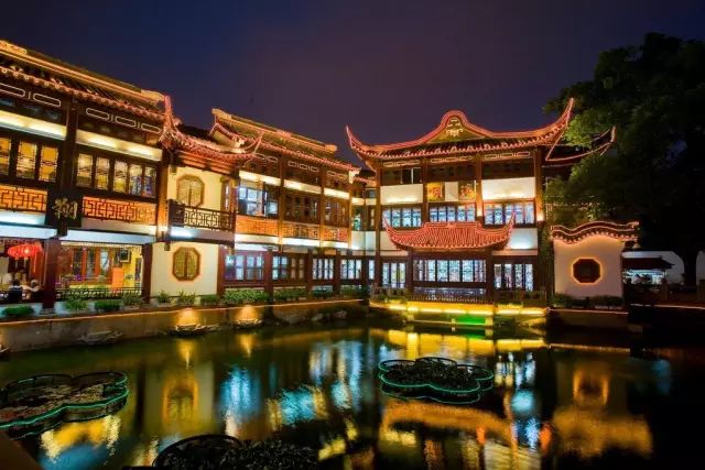 夜景上海攻略旅游景点推荐_上海夜景旅游景点_上海夜景旅游攻略