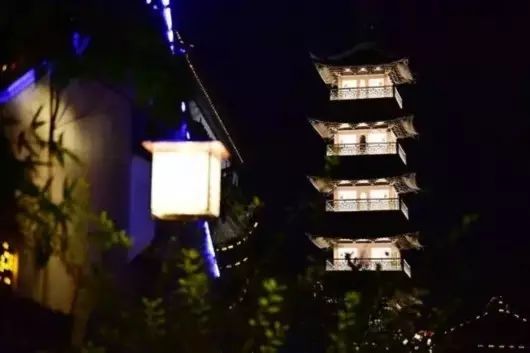 上海夜景旅游景点_上海夜景旅游攻略_夜景上海攻略旅游景点推荐
