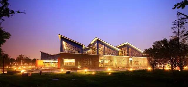 夜景上海攻略旅游景点推荐_上海夜景旅游景点_上海夜景旅游攻略