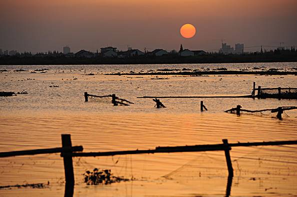 上海夜景旅游景点_上海夜景旅游攻略_夜景上海攻略旅游景点推荐