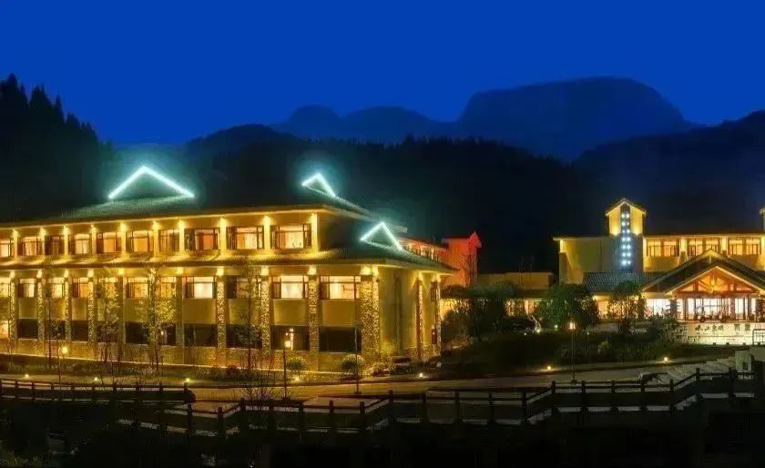 瓦屋山国家公园介绍_瓦屋山森林公园视频_瓦屋山国家森林公园旅游攻略