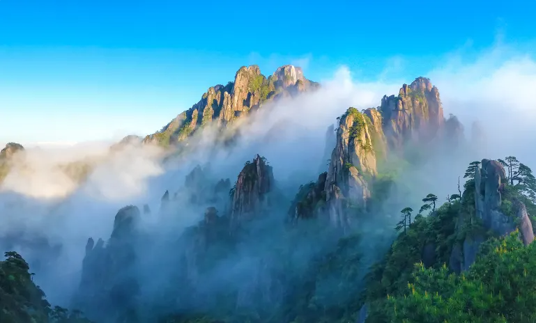 坐火车到三清山哪站下_三清山在哪个火车站下车_乘火车游三清山旅游攻略