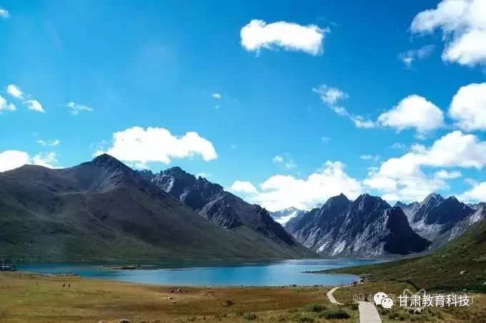 兰州到甘南沿途风景点_兰州到甘南旅游攻略_兰州到甘南旅游线路3日