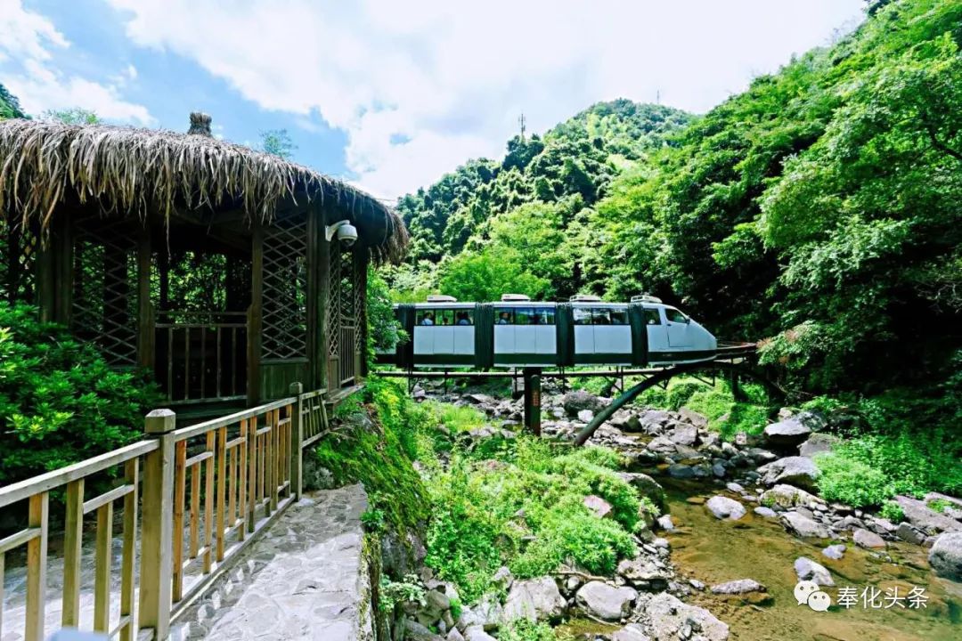 雪窦山旅游攻略-雪窦山爬山(图3) 雪窦山视频_雪窦山旅游攻略_雪窦山爬山