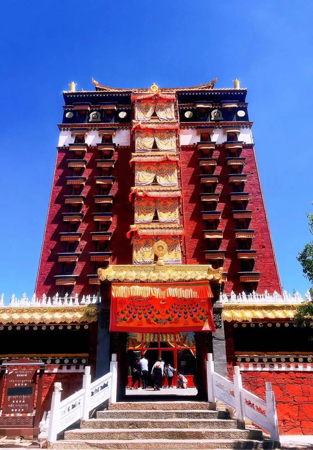 兰州 夏河 旅游攻略_兰州夏河海拔多少米_兰州至夏河路上有景点