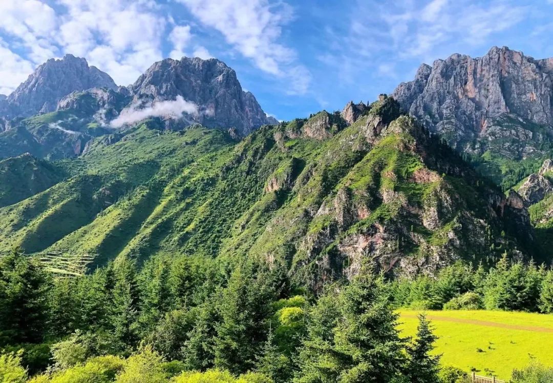兰州至夏河路上有景点_兰州 夏河 旅游攻略_兰州夏河海拔多少米