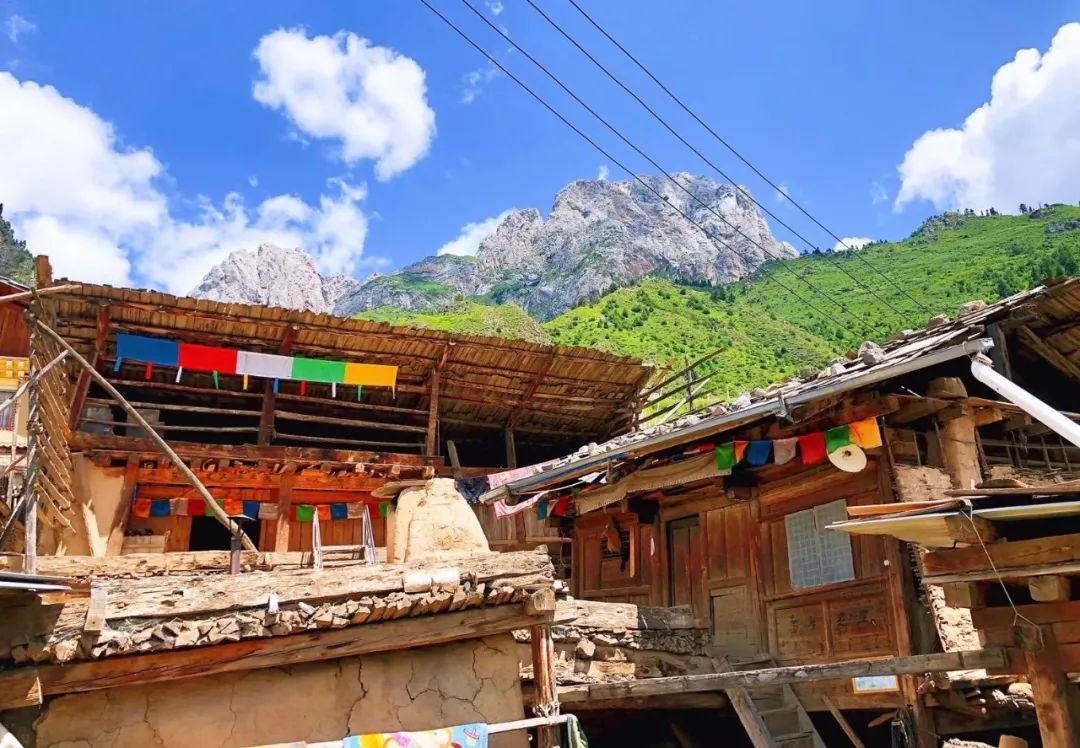 兰州 夏河 旅游攻略_兰州至夏河路上有景点_兰州夏河海拔多少米