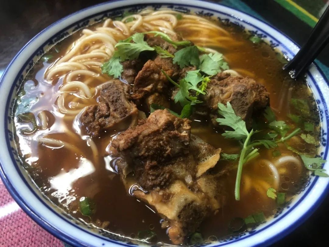 兰州 夏河 旅游攻略_兰州至夏河路上有景点_兰州夏河海拔多少米