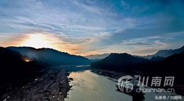 赤水天台山旅游攻略_赤水天台镇_赤水天台山风景图