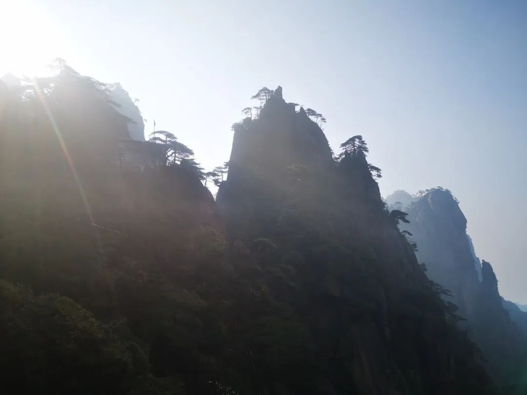 乘火车游三清山旅游攻略-三清山火车票(图5) 三清山有火车站时刻表_乘火车游三清山旅游攻略_三清山火车票