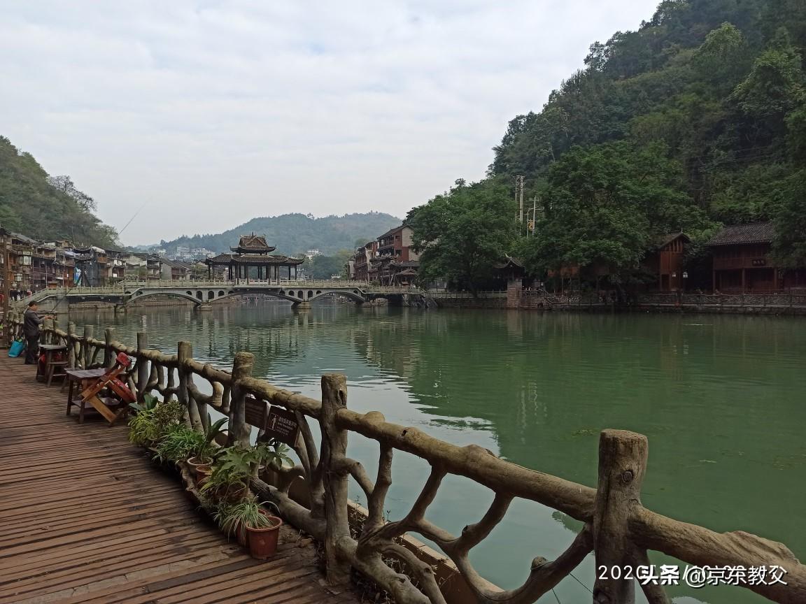去凤凰古城旅游攻略-凤凰古城景区地址(图3) 古城凤凰有什么好玩的_凤凰古城景区地址_去凤凰古城旅游攻略