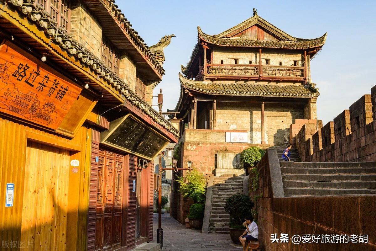 去凤凰古城旅游攻略-凤凰古城景区门票(图6) 凤凰古城景区门票_去凤凰古城旅游攻略_凤凰古城景区地址