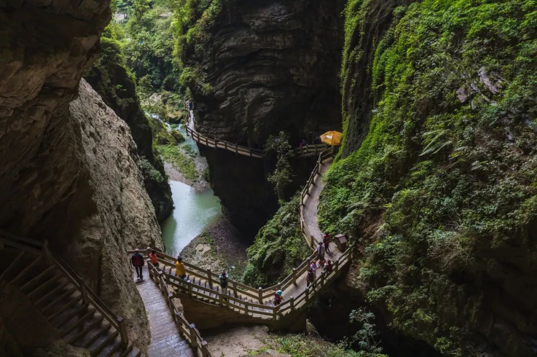 重庆一日旅游攻略_攻略重庆旅游景点路线_攻略重庆旅游的地方