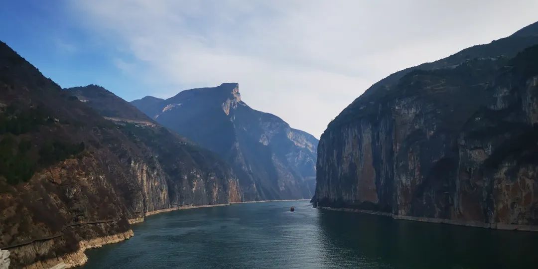 重庆一日旅游攻略_攻略重庆旅游的地方_攻略重庆旅游景点路线