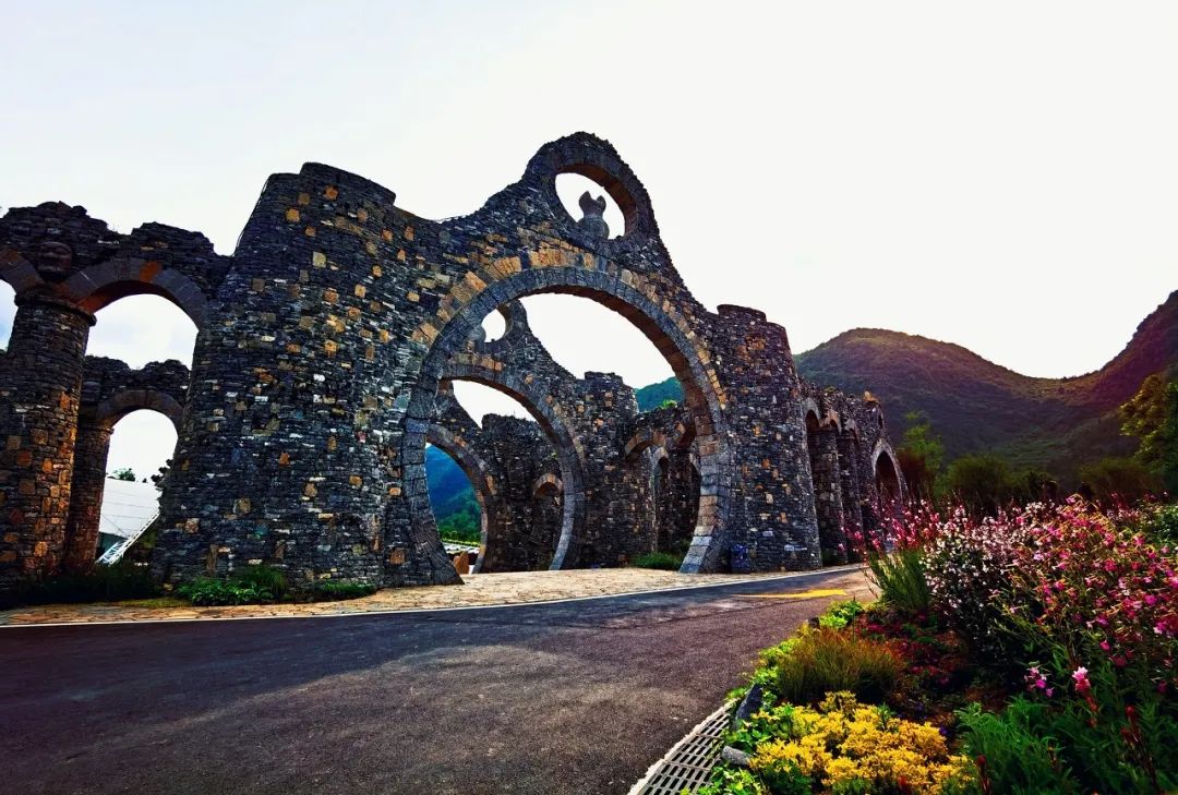 攻略重庆旅游景点路线_重庆一日旅游攻略_攻略重庆旅游的地方