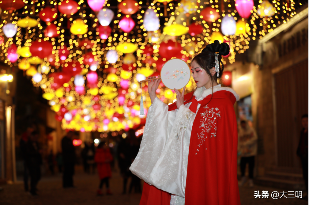 华为手表怎么找电话本_6层洋房槽钢层一般在几楼_大金湖旅游攻略
