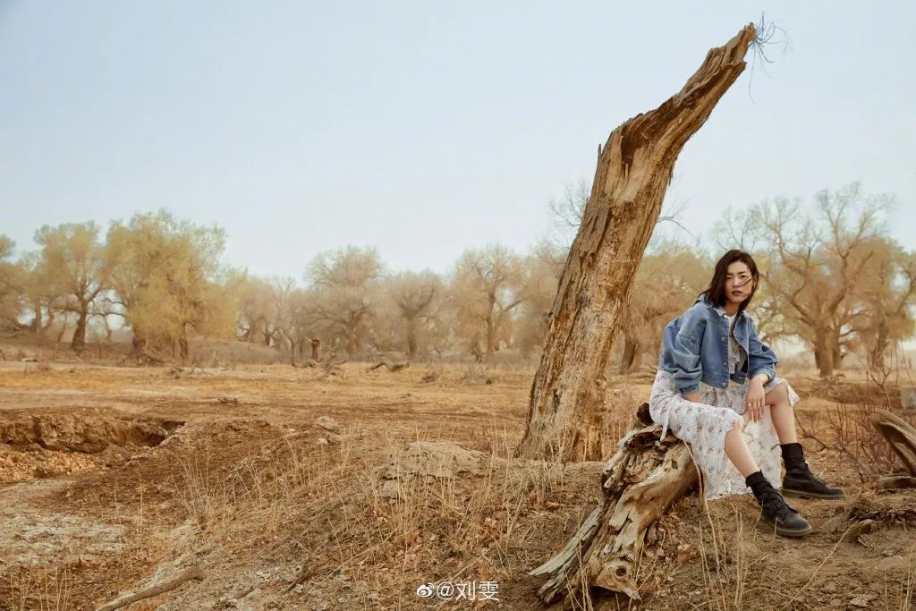 时尚性感动态女性背影图片_背影图女唯美_背影性感图片唯美伤感