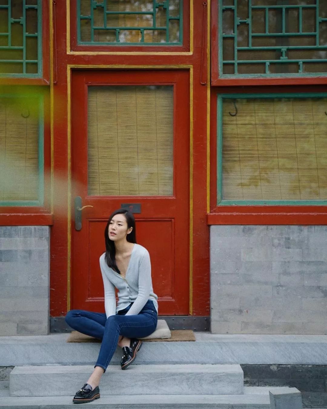 背影图女唯美_背影性感图片唯美伤感_时尚性感动态女性背影图片